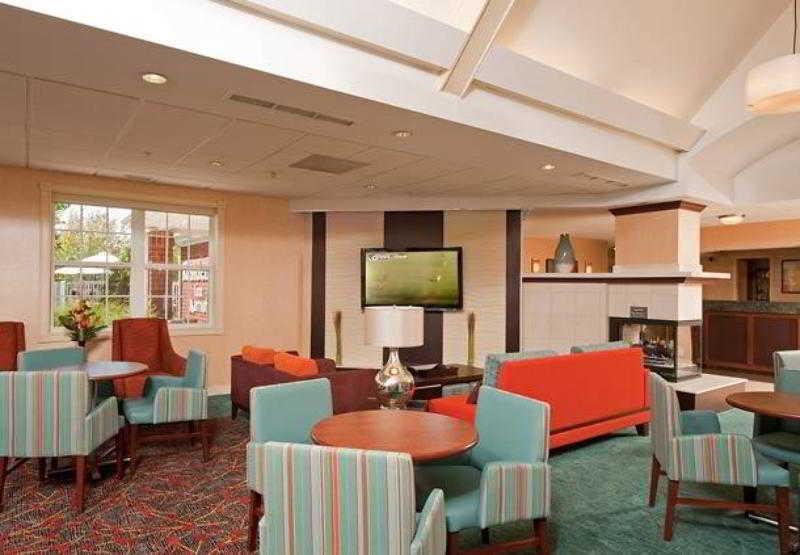 Residence Inn By Marriott Grand Rapids West Grandville Restaurant photo